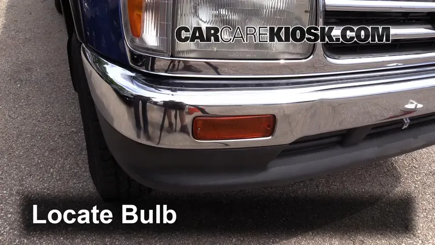 1996 Toyota T100 SR5 3.4L V6 Extended Cab Pickup Lights Turn Signal - Front (replace bulb)